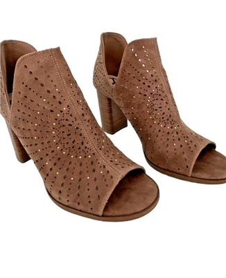 Botines Fergalicious bronceados gamuza adornados en oro punta abierta talla 10 vaquero occidental Foto 1 de 4