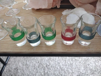 5 De Colección Banda de Celuloide Tsing Tao Shot Vidrio Verde Rojo Azul Hoja Corredor Star Trek Foto 1 de 4