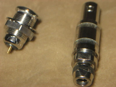 Kings RF Connectors, set of 1885-1 and 1884-1, new - Image 1 of 4