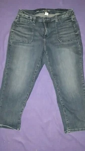 Women's Lane Bryant Capri Jeans Size 16  - Picture 1 of 3