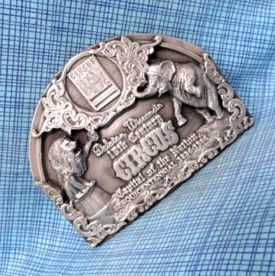 Fivela de cinto Delavan Wisconsin Circus Capital Of The Nation # LE vintage anos 80.TAZ893 - Imagem 1 de 4