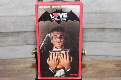 Love at First Bite (1993, VHS) George Hamilton Susan Saint James Horror - Image 1 of 4