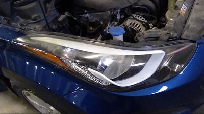 Conjunto de faros derechos usados se adapta a: Hyundai Elantra Cpe 2015 reflector Corea bui Foto 1 de 4
