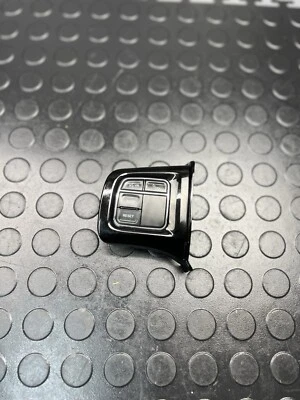 2012-15 16 17 18 19 20 道奇大篷车左侧钢轮纽扣原始设备制造商 — 第 1/4 张图片