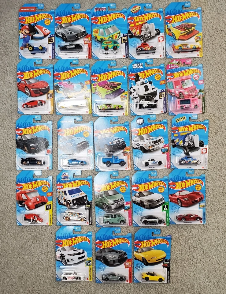 Enorme Lote Misto Hotwheels Novo Em Pacotes 23 Total Starter Collection Anos 2020  - Imagem 1 de 4