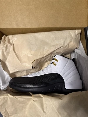 Taxi Air Jordan 12 Retro 2025 Foto 1 de 3