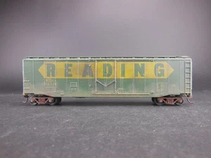 HO SCALE HEAVILY WEATHRED CUSTOM DECORATED RDG 115445 READING 50' BOX CAR - Picture 1 of 4