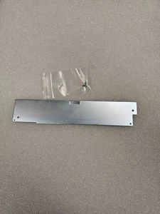 IBM 45E2709 3573-L2U 3573-L4U Half Height Drive Filler Plate (2U/4U) - Picture 1 of 2