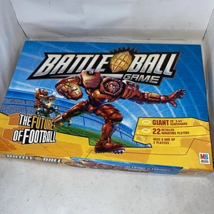 Milton Bradley 2003 Battleball Spiel KOMPLETT Football Miniaturen Battle Ball - Bild 1 von 9