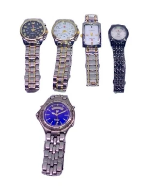 5 relógios de pulso sortidos para peças de reparo relógios não testados 1 Fossil & Luis Cardini - Imagem 1 de 4