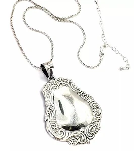 VINTAGE LARGE VICTORIAN STYLE STERLING SILVER SWIRL PENDANT NECKLACE - Picture 1 of 6