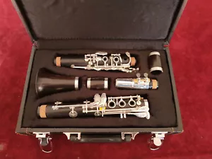 Llave Clarinete C Con Estuche Plata Ébano Buen Sonido Buen Material - Imagen 1 de 8