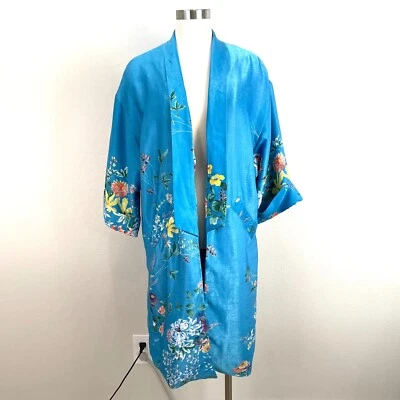 Chaqueta abierta kimono satinado floral mediana forrada azul Zara trf para mujer Foto 1 de 4