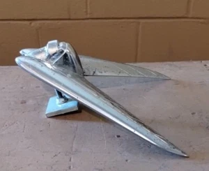 1952 Nash Hood Ornament (Only Top Half) - Picture 1 of 4