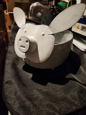 Maceta de cerdos de hojalata rústica granja Foto 1 de 4