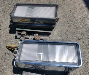 1974-78 CADILLAC ELDORADO OEM REAR BACK UP REVERSE LIGHT LAMP - RH LH Pair Oem - Picture 1 of 5