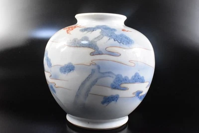 F821: Jarrón de flores japonés antiguo de porcelana coloreada Arita-ware paisaje, automático Foto 1 de 4