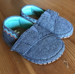 baby girl toms