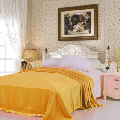 Pure Mulberry Silk Blanket Winter Warm Bed Sheet Quilt Soft Bedspreads 79" X 90" - Image 1 of 4