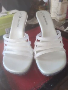 Vintage Never Worn No Boundaries Heels Sz 6 - Picture 1 of 6