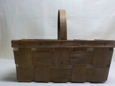 Vintage Vegetable/Fruit/Flower Bentwood-Handled Garden Basket Cover