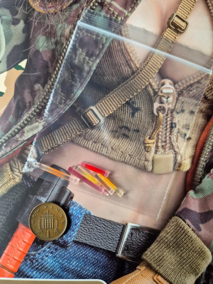 Damtoys Combat Girl Serie Lucy weibliche Glühstäbchen x 6 lose 1/6 Skala