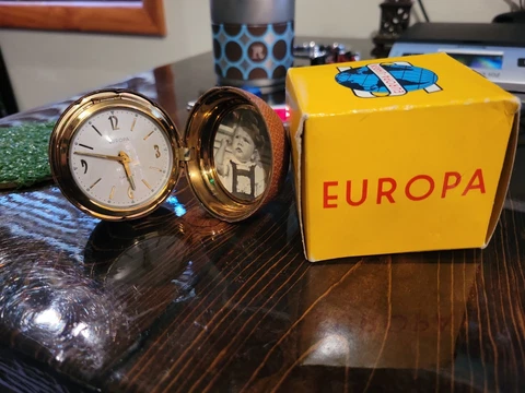 Vintage Europa Uhren 7 Jewel 3” Desk Alarm Clock Brown Leather black forest Cover