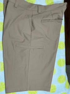 Willit  Men's Golf Shorts Stretch Dress  Cargo Quick Dry Athletic 32x 11 - Picture 1 of 4