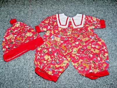 Mameluco y sombrero con estampado de Navidad para muñecas bebé de 15" - 16" muy bueno usado Foto 1 de 4