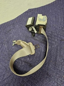 08 09 10 11 12 13 14  SUBARU IMPREZA FRONT LEFT DRIVER SIDE SEAT BELT OEM - Picture 1 of 3