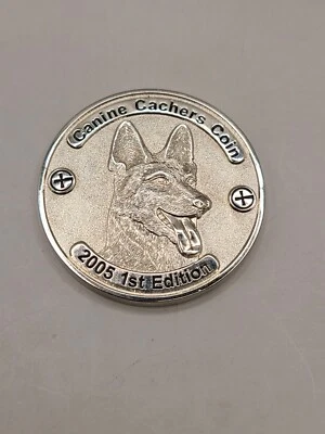 Canine Cachers 2005 first edition Geocoin extremely limited 209 of  500 - Image 1 of 3