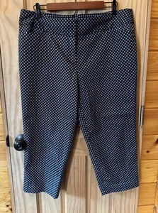 Worthington Women's Pull On Stretch Comfort Capri Dress Pants Size 14 black geo - Picture 1 of 9