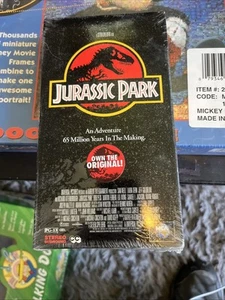 Jurassic Park 1993 Factory Sealed VHS - Universal Home Video - Picture 1 of 7