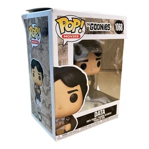 The Goonies #1068 Data with Handschuh Punch Funko Pop 3,75"" Vinyl Figur NEU - Bild 1 von 6