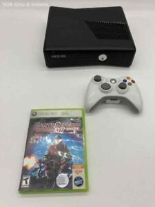 Anuncio nuevoMicrosoft Xbox 360 con un juego y un controlador - ¡Funciona!