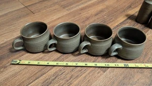 Denby Sherwood 4er Set Tasse/Becher für Kaffee/Tee & 2er Set Untertasse - Olive Langley - Bild 1 von 6