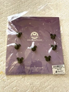 Disney Cars 7 pieces pin set-New and unopened - Picture 1 of 2