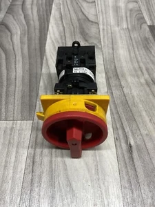MOELLER TO-2-1 NA DISCONNECT SWITCH #4047F133BI - Picture 1 of 4