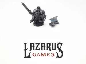 Warhammer 40K Space Marines - Assault on Black Reach Captain (oop plastic) - Picture 1 of 4