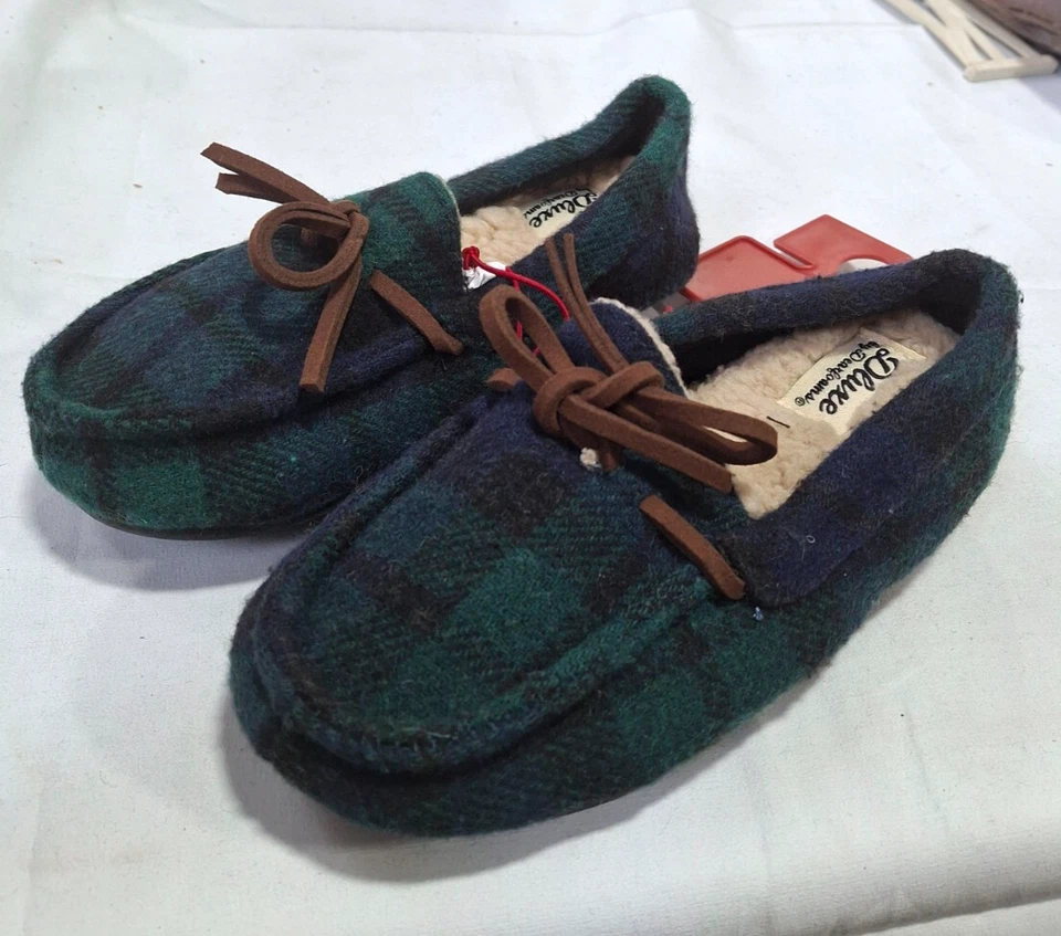 Toddler's Deluxe Memory Foam Slippers Plaid Green - Dearfoams Size 9/10 (B-762) - Image 1 of 1