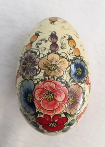 Vintage Hand Painted Egg Enameled Wood Ivory with Flowers Motif 3.25" - Picture 1 of 6