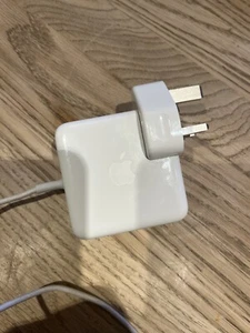 Macbook 45 w megasafe 2 Power Adapter - Picture 1 of 2