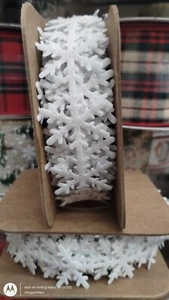 5 yd Roobee Mara-Mi CHRISTMAS RIBBON TRIM CUT OUT SNOWFLAKE Tree DIY Holiday NEW - Picture 1 of 2