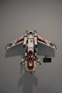 UCS Republic Gunship Wall Mount (75309) - Picture 1 of 4