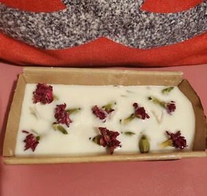 Candle HANDMADE  - Picture 1 of 5