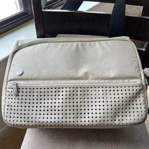 Evernote x AbrAsus Triangle Commuter Crossbody Laptop Travel Bag Beige - Photo 1/12