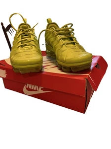 Damengröße 11 – Nike Air VaporMax Plus Tennisball guter Zustand - Bild 1 von 11