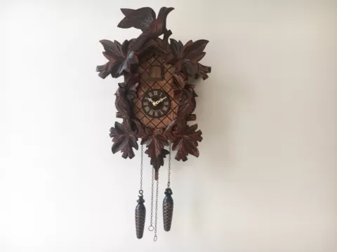 Hermle Villingen 44000 Cuckoo Clock Black Forest Cover