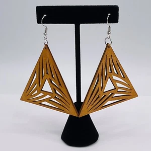 Orecchini Legno Gioielli Triangolo Design Leggero Taglio Laser Festival Moderno - Foto 1 di 6
