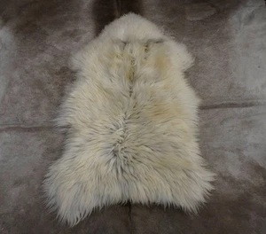 A Beautiful & Unique  Irish Cladoir  Sheepskin Rug with a Subtle Under Colouring - Picture 1 of 10